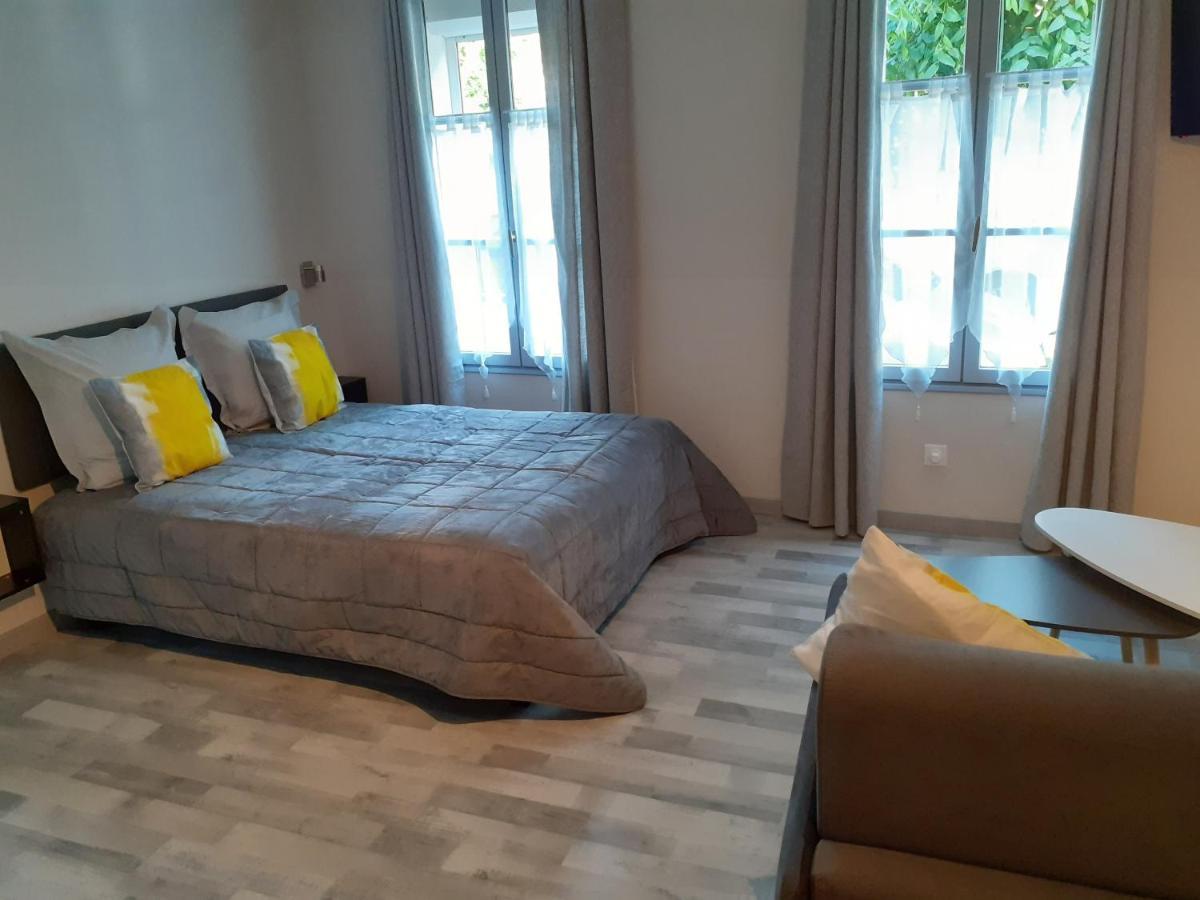 Les Appartements Du Saint Hubert Arcis-sur-Aube Zewnętrze zdjęcie